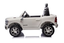 Pojazd RAM 3500 Biały