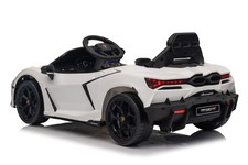 Pojazd Lamborghini Revuelto Białe