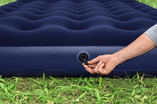 Materac Welurowy z Pompką 191 137 28cm BESTWAY