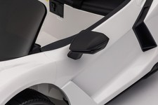 Pojazd Lamborghini Revuelto Białe