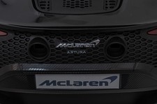McLaren Artura na akumulator dla dzieci Czarny + Napęd 4x4 + Pilot + Wolny Start + EVA + Audio LED