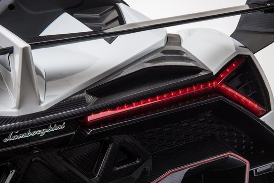 Pojazd Lamborghini Veneno Biały