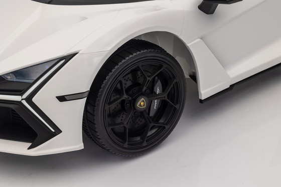 Pojazd Lamborghini Revuelto Białe