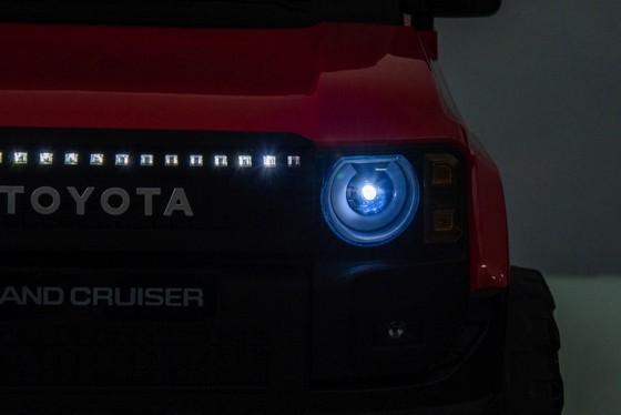 Pojazd Toyota PRADO Czerwony