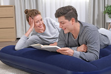 Materac Welurowy z Pompką 191 137 28cm BESTWAY