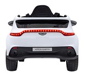 Aston Martin DBX na akumulator dla dzieci Biały + Pilot + EVA + Pasy + Wolny Start + Audio LED