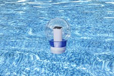 Pływak Dozownik Chemii + Lampka LED BESTWAY