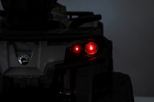 Quad Can Am Outlander ATV z Pilotem Szary